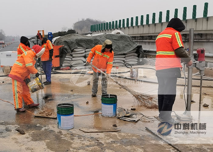 ZKSY90-125雙液注漿機路面壓密注漿施工現(xiàn)場-2
