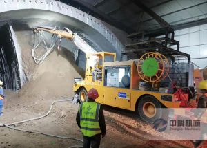 中交一公局工程混凝土濕噴臺車施工現(xiàn)場（3）