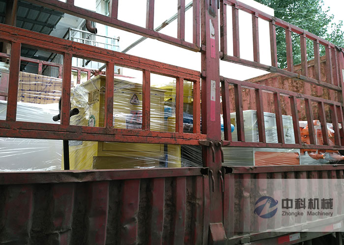 重慶雙液注漿機(jī)、PZ系列混凝土噴漿機(jī)發(fā)貨現(xiàn)場-0