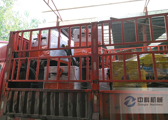 呼和浩特雙液注漿機(jī)、PZ-6噴漿機(jī)發(fā)貨現(xiàn)場(chǎng)-0