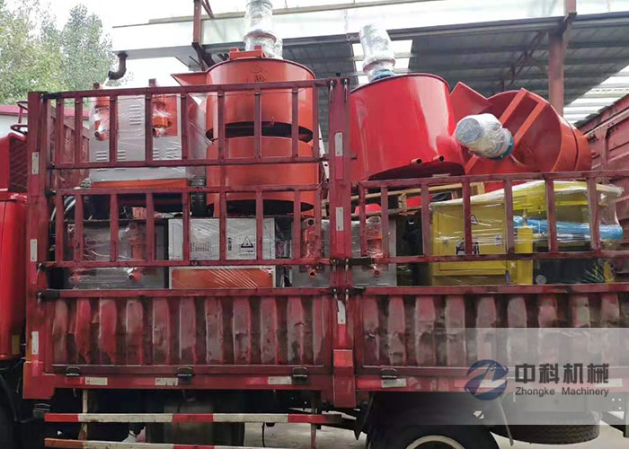 太原雙液注漿機(jī)、PZ-6噴漿機(jī)、灰漿攪拌機(jī)發(fā)貨現(xiàn)場-0
