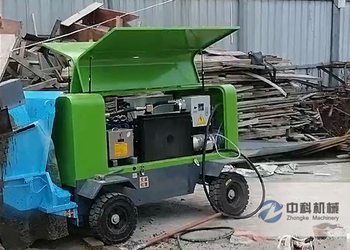 小型混凝土濕噴機施工現(xiàn)場-0