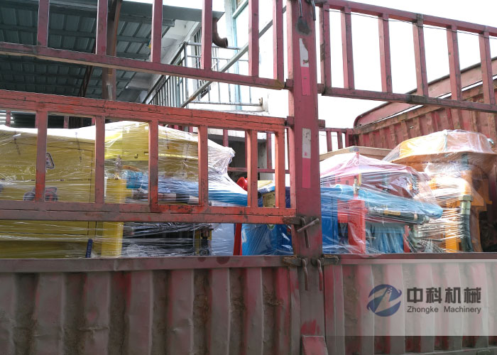深圳轉(zhuǎn)子式混凝土濕噴機(jī)、PZ-6噴漿機(jī)發(fā)貨現(xiàn)場-0