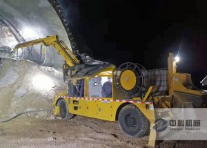 隧道濕噴臺車機械手施工現(xiàn)場