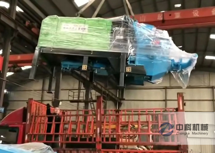 90液壓混凝土濕噴機發(fā)貨現(xiàn)場